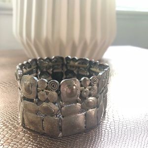 Antiqued silver artistic bracelet